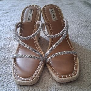 New Steve Madden Metallic and Tan Wedge Sandals